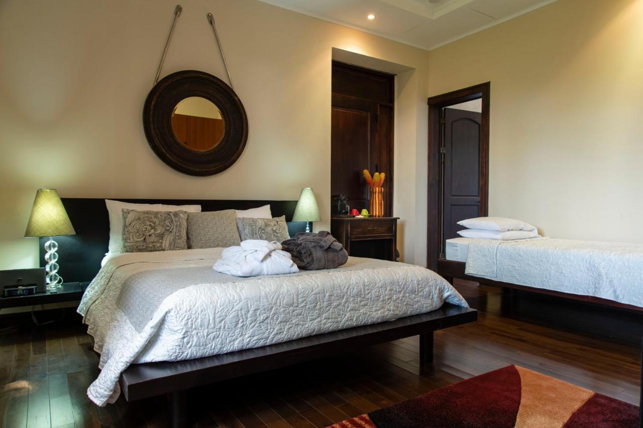Hotel Boutique Villa Toscana อเตนาส ภายนอก รูปภาพ