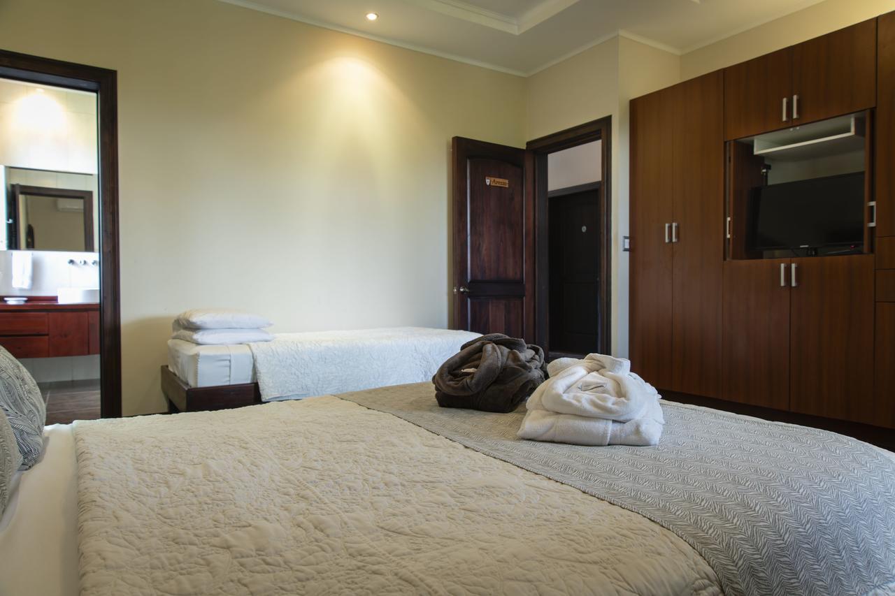 Hotel Boutique Villa Toscana อเตนาส ภายนอก รูปภาพ