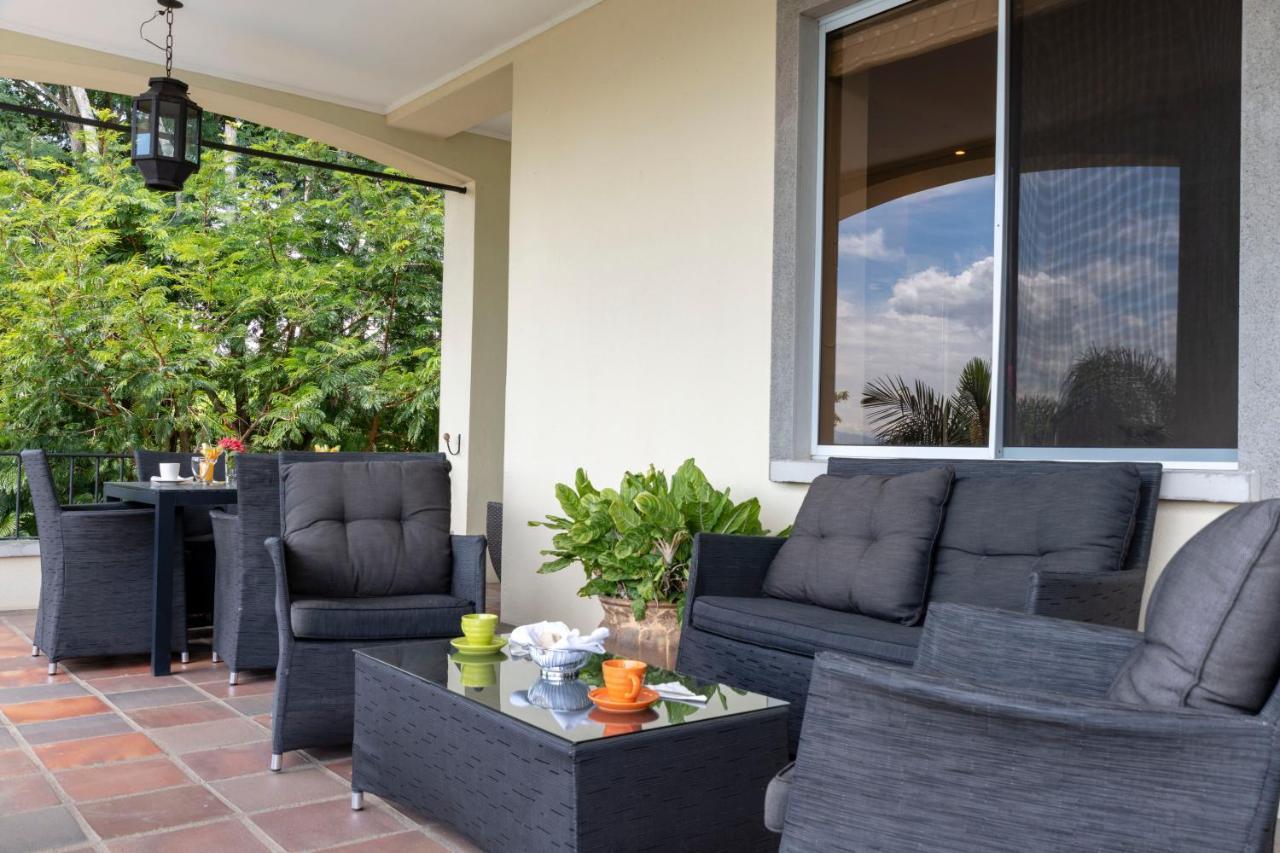 Hotel Boutique Villa Toscana อเตนาส ภายนอก รูปภาพ