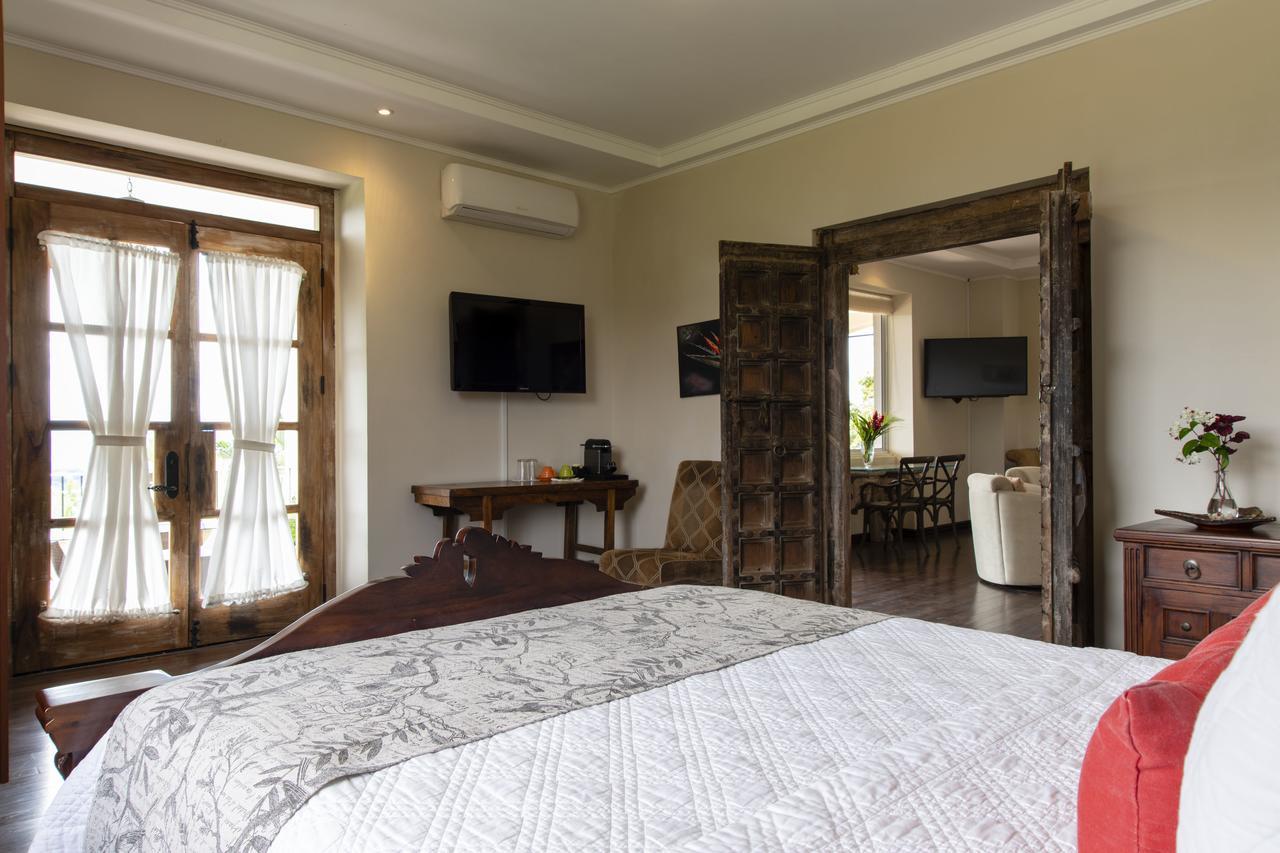 Hotel Boutique Villa Toscana อเตนาส ภายนอก รูปภาพ