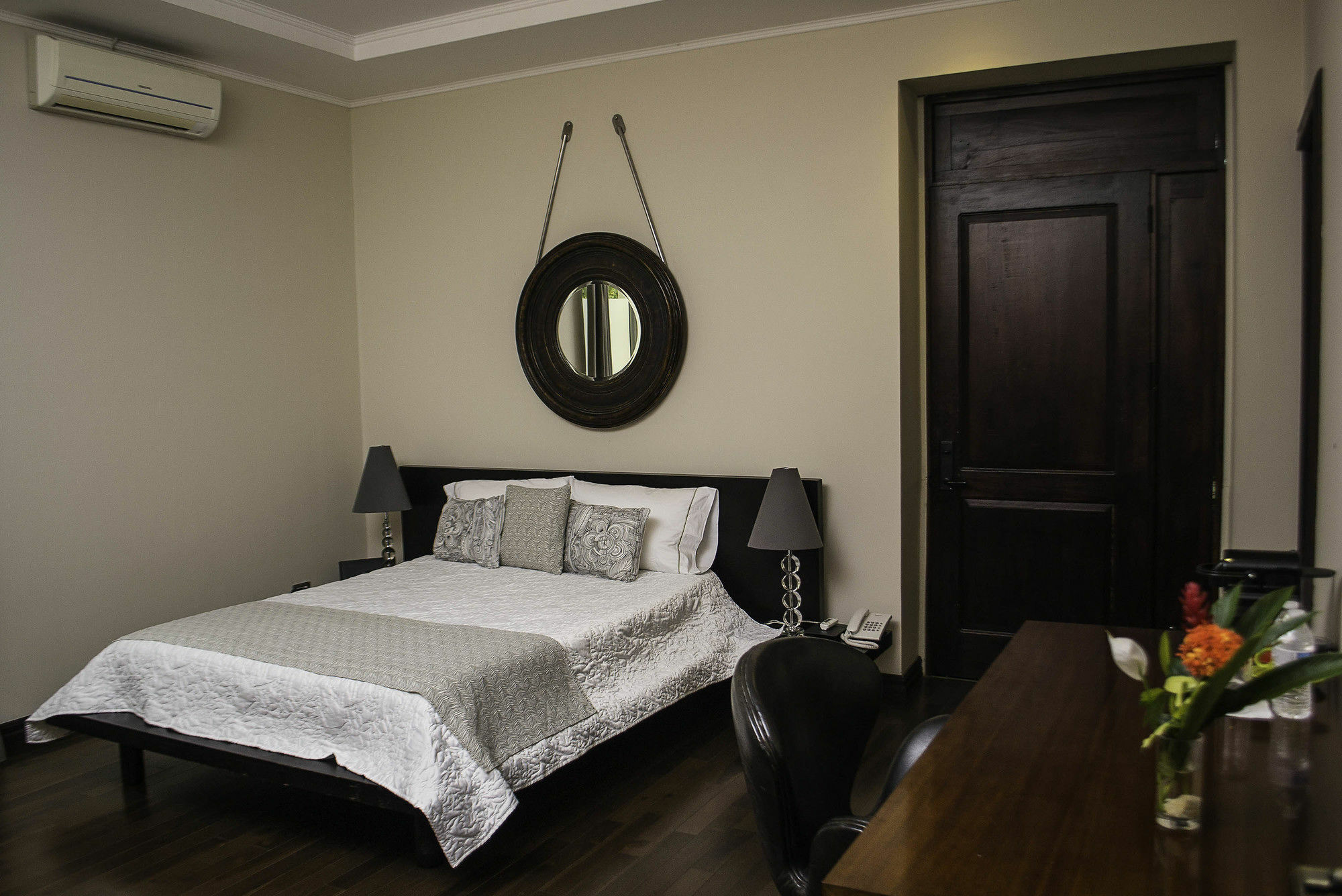 Hotel Boutique Villa Toscana อเตนาส ภายนอก รูปภาพ